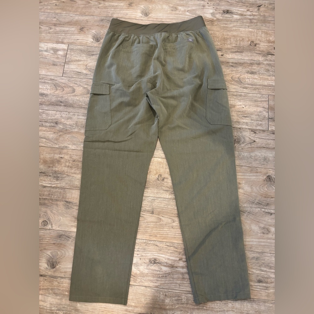 FIGS Green Scrub Pants Size Tall Large - Picture 3 of 4